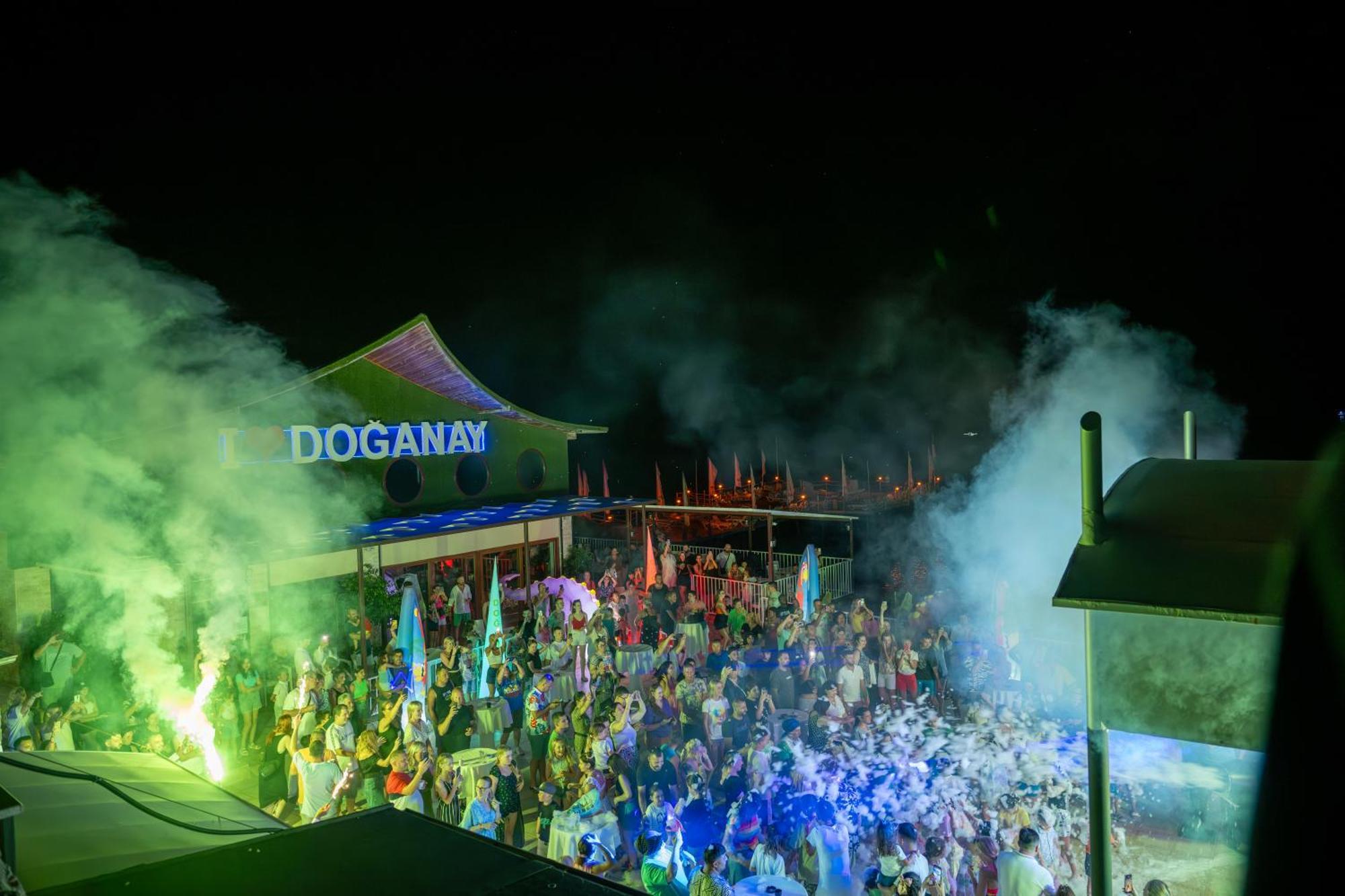 Beach Club Doganay Hotel Konaklı Екстериор снимка