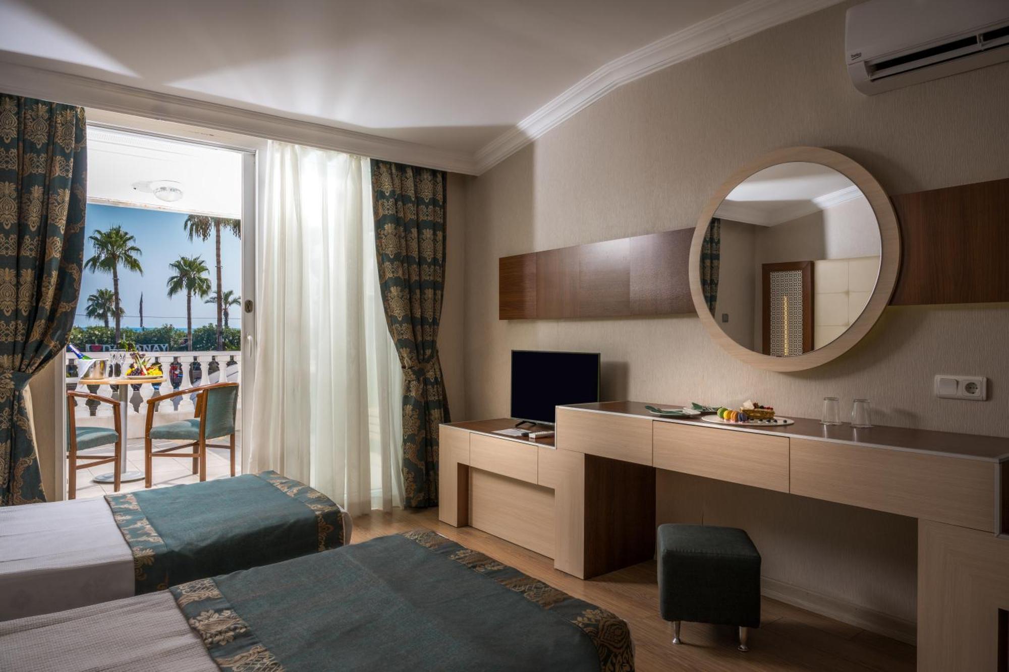 Beach Club Doganay Hotel Konaklı Екстериор снимка